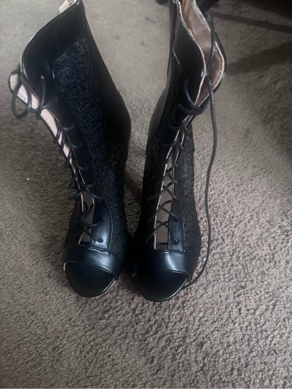 No brand Women's Black Lace-Up Peep-Toe Booties size 42
